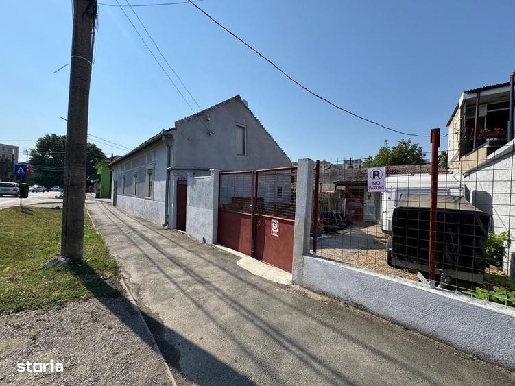 Casă cu 4 camere în UTA