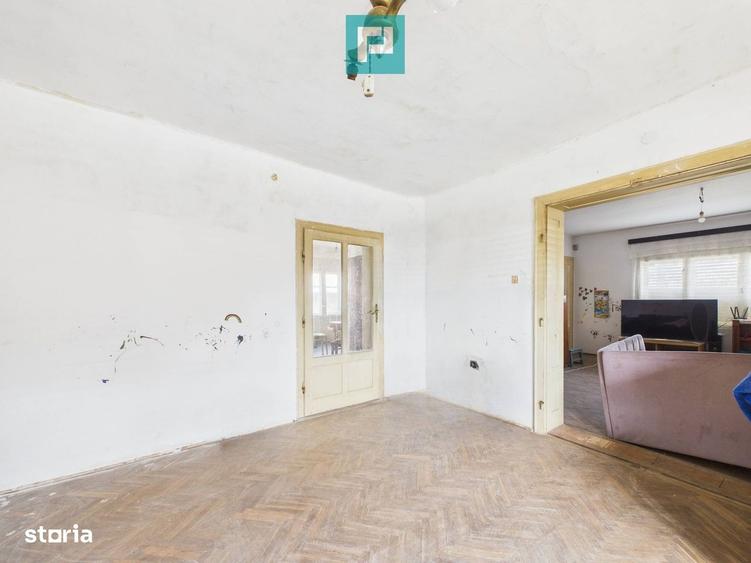 Casă cu 4 camere cu Teren 1800 Mp în Buteni