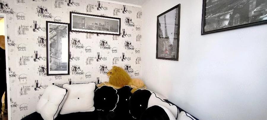 Apartament cu 2 camere decomandat în Calea București