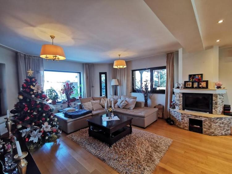 Casă cu 5 camere cu Teren 950 Mp în Snagov