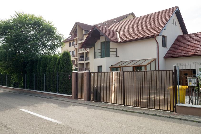 Casă cu 4 camere în Central