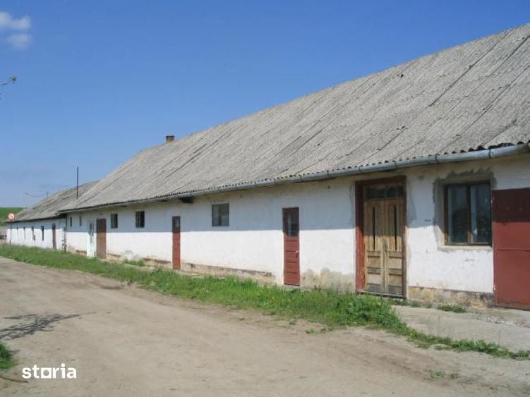 Teren de 6158 mp, în Central