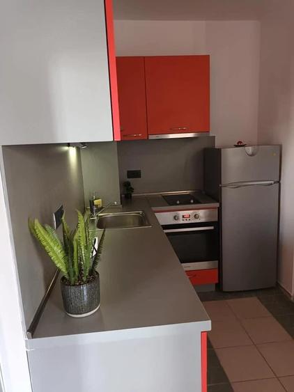 Garsonieră decomandată în Drumul Sării