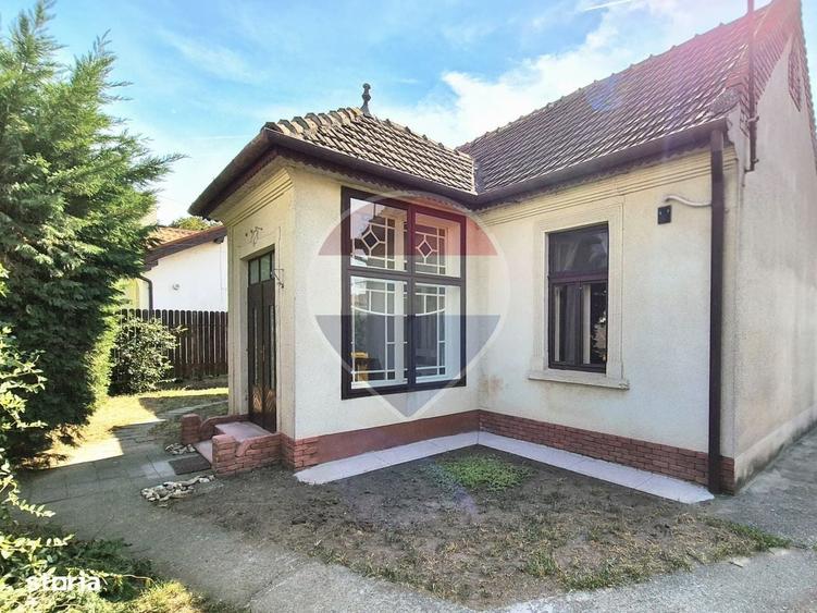 Casă cu 3 camere în Bârzești