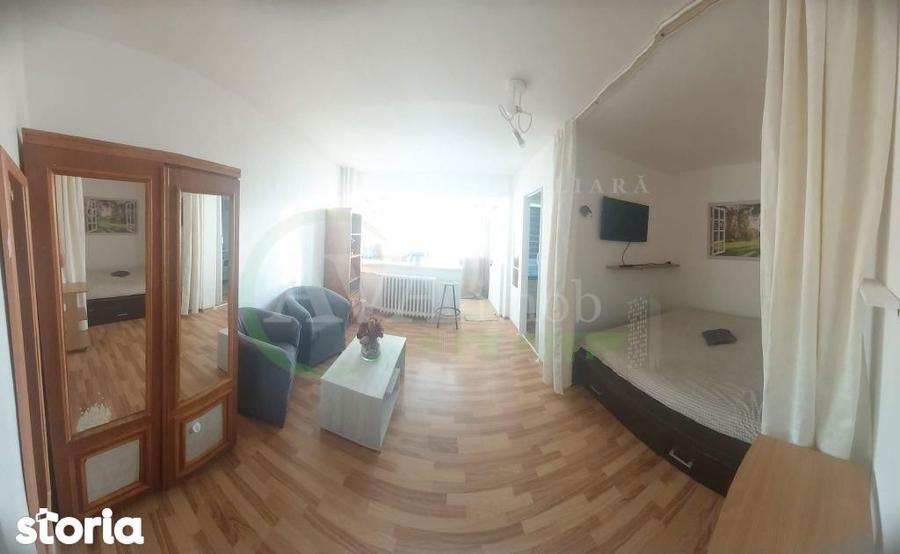Garsonieră decomandată în Central