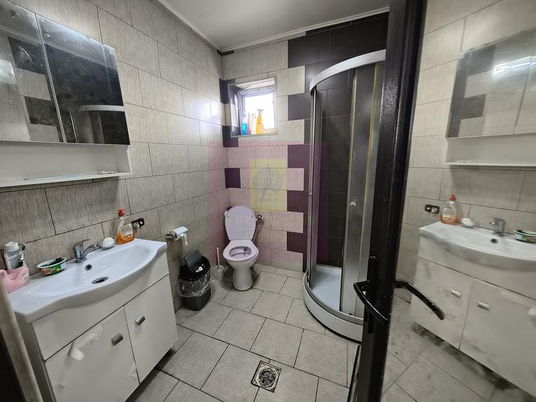 Spațiu comercial, de 250 mp, în Giurgiului