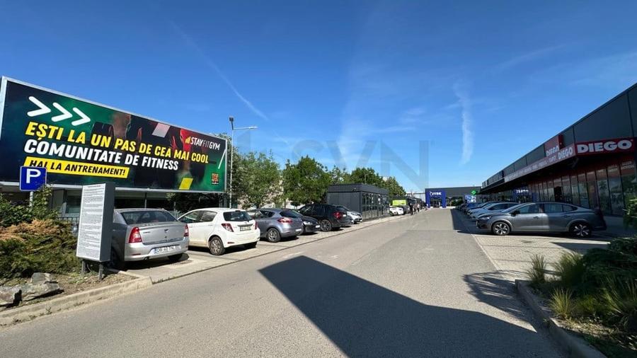 Spațiu comercial, de 4,457 mp, în Odăi
