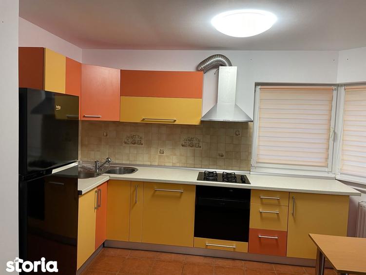 Apartament cu 3 camere decomandat, mobilat în Bună Ziua