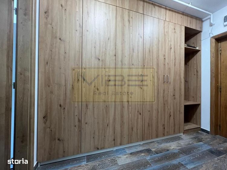 Apartament cu 3 camere decomandat în Podu Roș