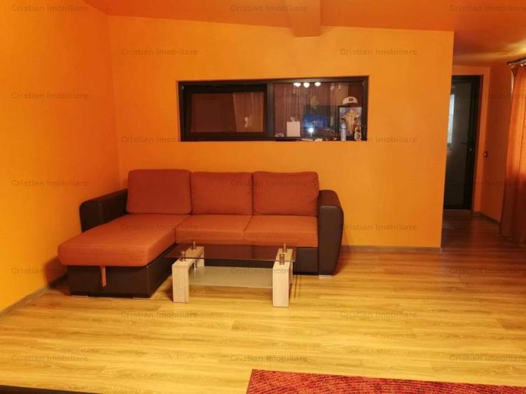 Casă cu 5 camere cu Canalizare în Central