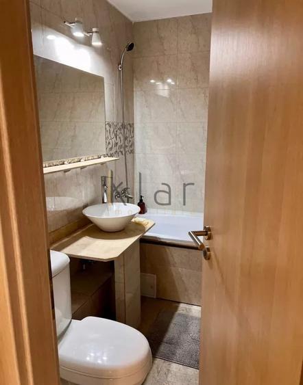 Apartament cu 2 camere semidecomandat, mobilat în Mărăști