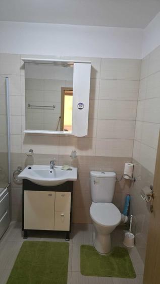 Garsonieră decomandată în Borhanci