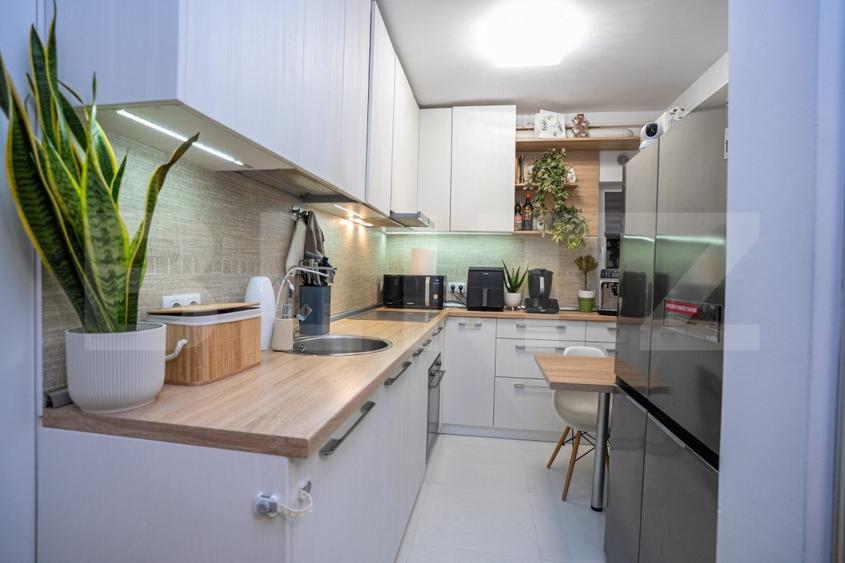 Apartament cu 4 camere decomandat, mobilat în Iris