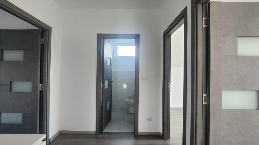 Casă cu 5 camere cu Garaj în Fântânele (Hemeiuș)