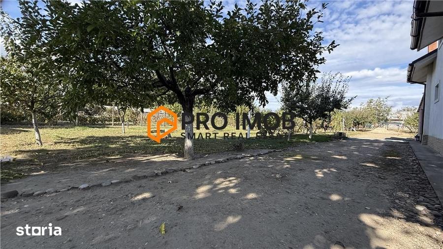 Casă cu 5 camere decomandat cu Teren 1709 Mp în Mărăcineni