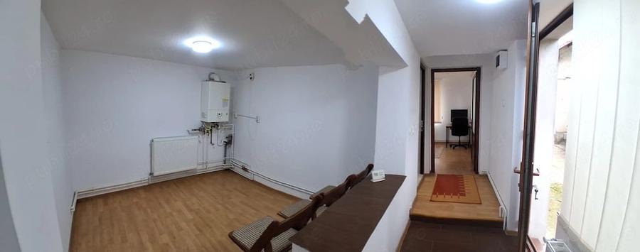Casă cu 1 camere cu Teren 910 Mp în Central