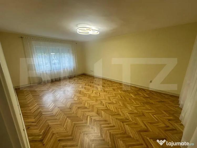 Apartament cu 4 camere decomandat în Titulescu