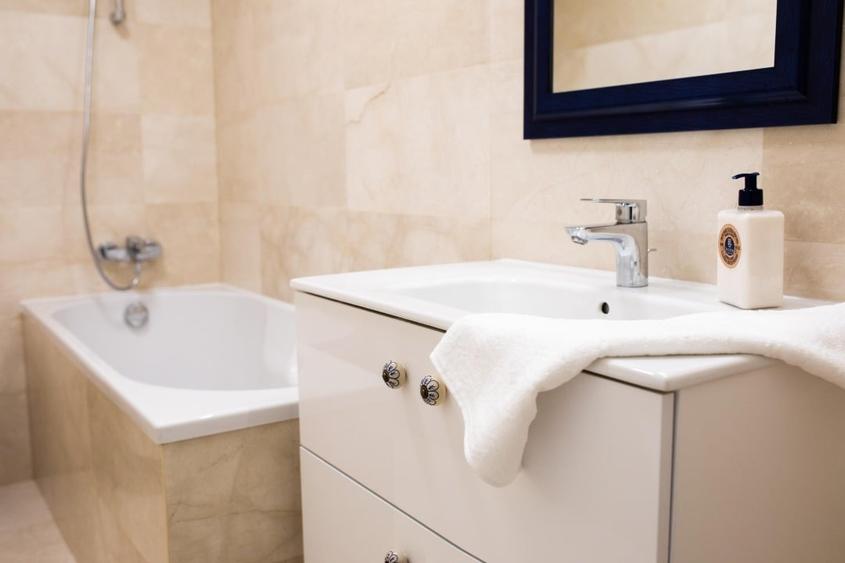 Proprietar - Ap. nou 2 camere, mobilat designer, complex Central - 0% Comision - 13