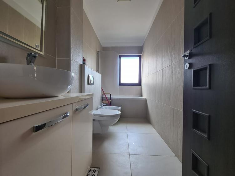Apartament cu 2 camere semidecomandat, mobilat în Bună Ziua