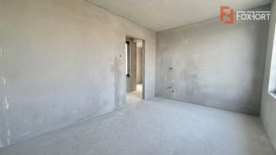 Duplex cu 5 camere cu Canalizare în Moșnița Nouă
