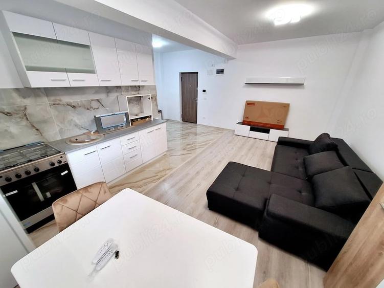 Garsonieră decomandată în Central