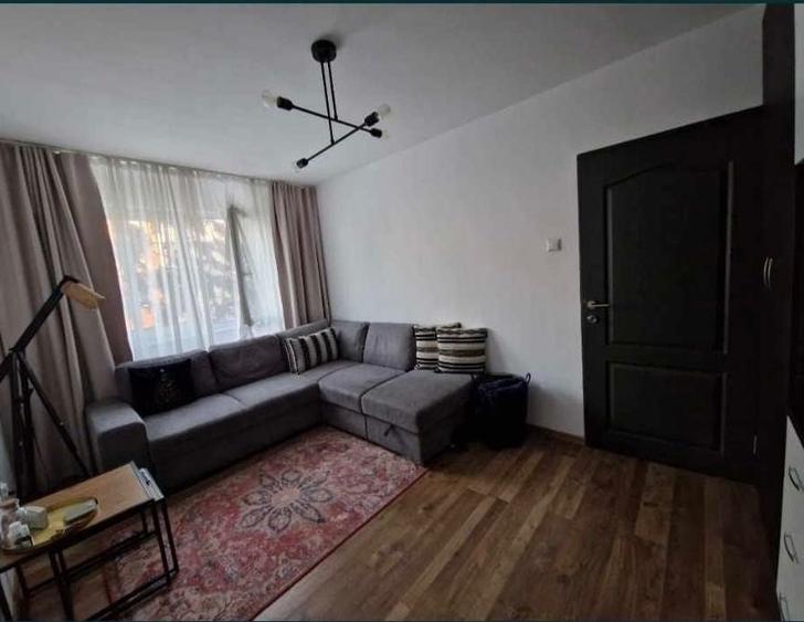 Apartament cu 2 camere semidecomandat în Florilor