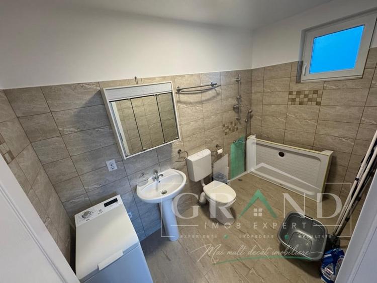 Casă individuală cu 4 camere cu Canalizare în Corușu