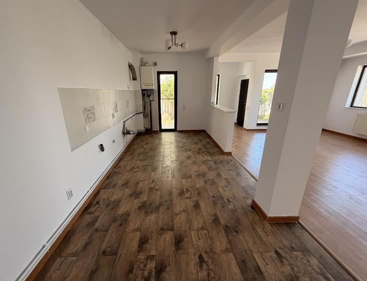 Vanzare Vila stil Duplex zona Pipera - 16