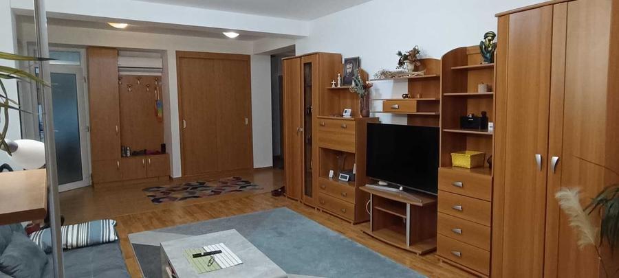 Apartament cu 4 camere decomandat în Nord