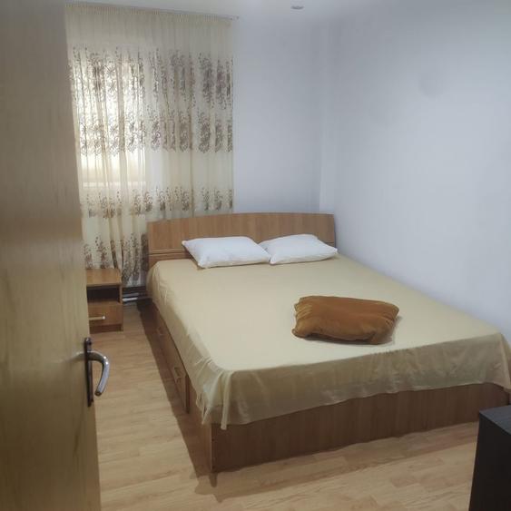 Apartament cu 2 camere decomandat în Războieni