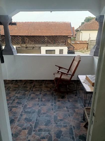 Casă cu Teren 2000 Mp în Bujoreni