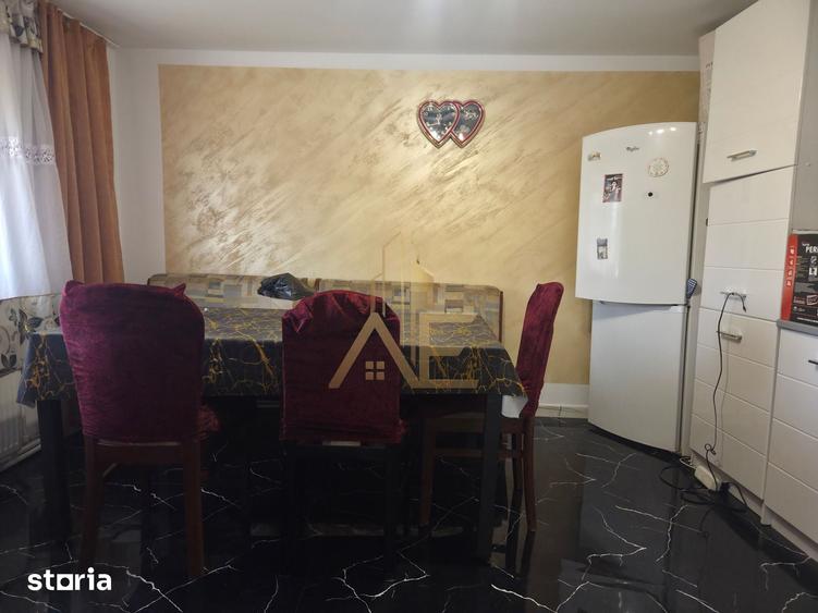 Casă cu 4 camere cu Teren 400 Mp în Ion Neculce