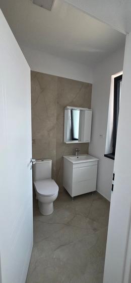 Duplex cu 3 camere cu Canalizare în Central
