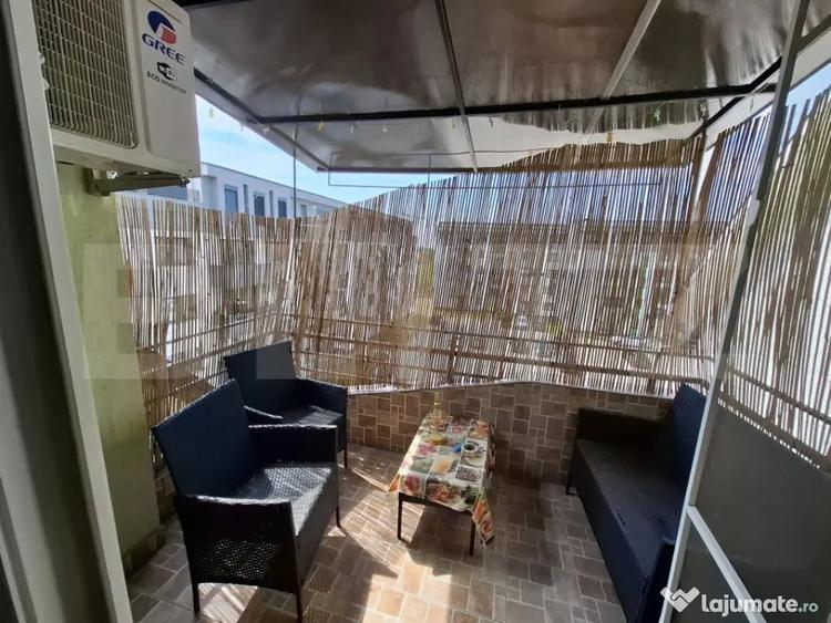 Apartament cu 3 camere semidecomandat în Micro 16