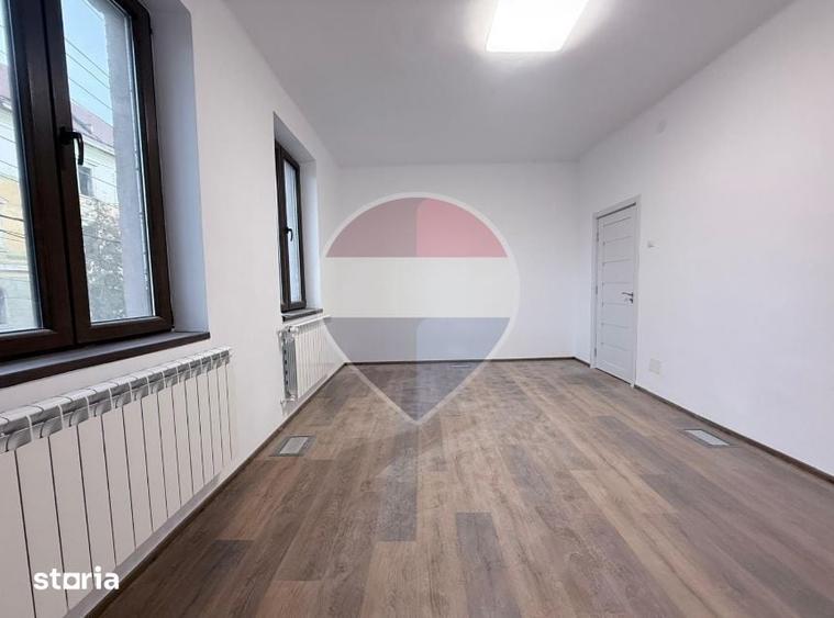 Spațiu comercial, de 20 mp, în Ștrand