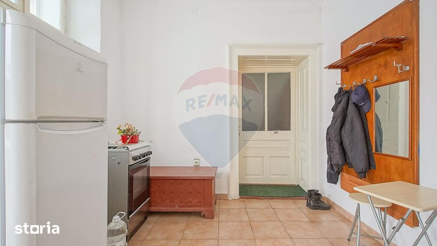 Casă cu 5 camere cu Teren 5417 Mp în Prejmer