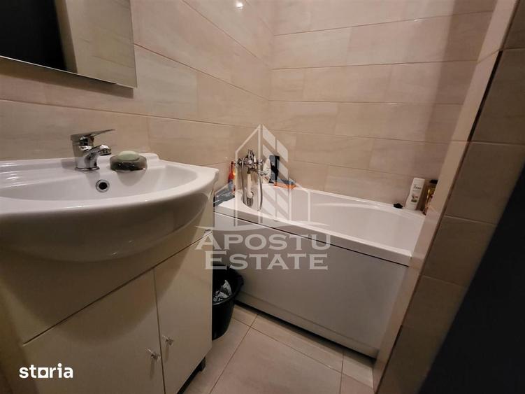 Apartament cu 2 camere decomandat în Iosefin
