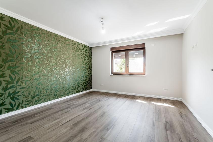 Casă individuală cu 4 camere cu Canalizare în Aradul Nou