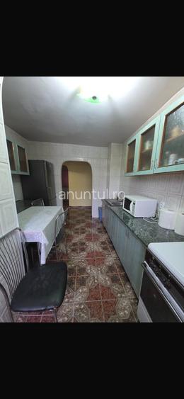 Crangasi, piata, metrou, 3 camere decomandat