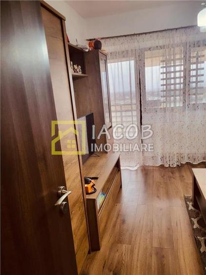 Apartament cu 2 camere decomandat, mobilat în 9 Mai