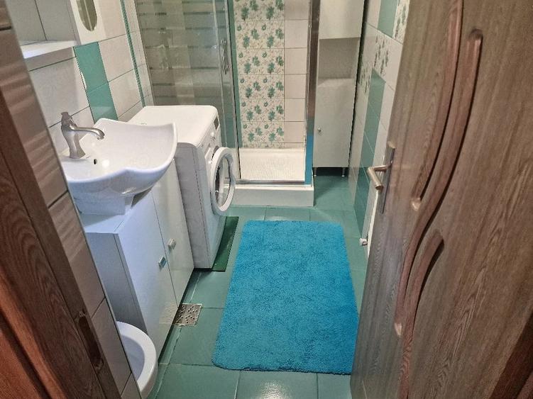 Garsonieră decomandată în Central