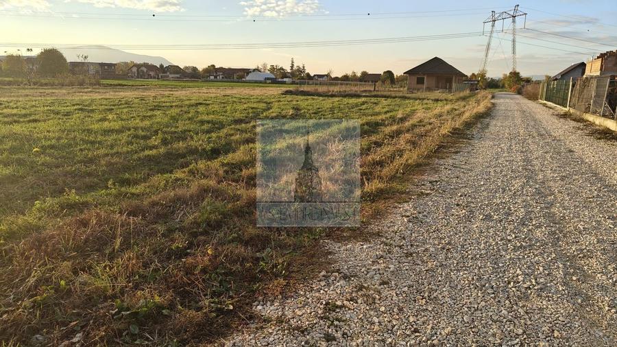 Teren Construcții intravilan de 850 mp, în Stupini