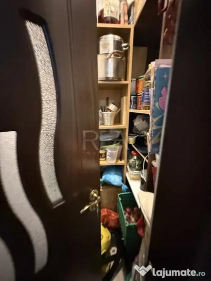 Apartament cu 3 camere decomandat în Drumul Taberei