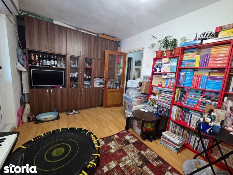 Apartament cu 3 camere decomandat, mobilat în Alexandru cel Bun