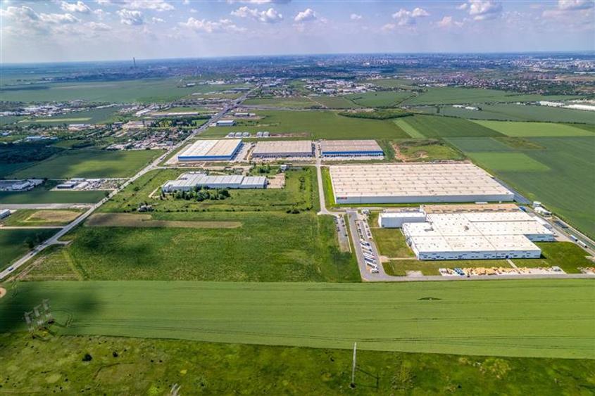 Spațiu industrial, de 5,000 mp, în Central