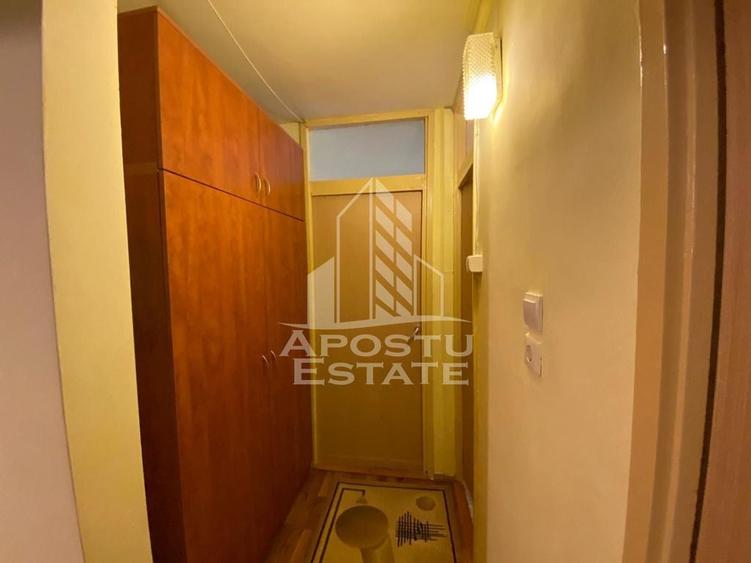 Apartament cu 3 camere decomandat în Olimpia-Stadion