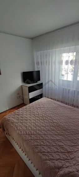 Apartament cu 3 camere decomandat în Dacia