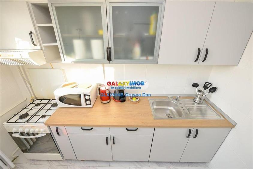 Apartament cu 2 camere semidecomandat, mobilat în Tineretului