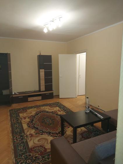Apartament cu 2 camere semidecomandat în Domenii