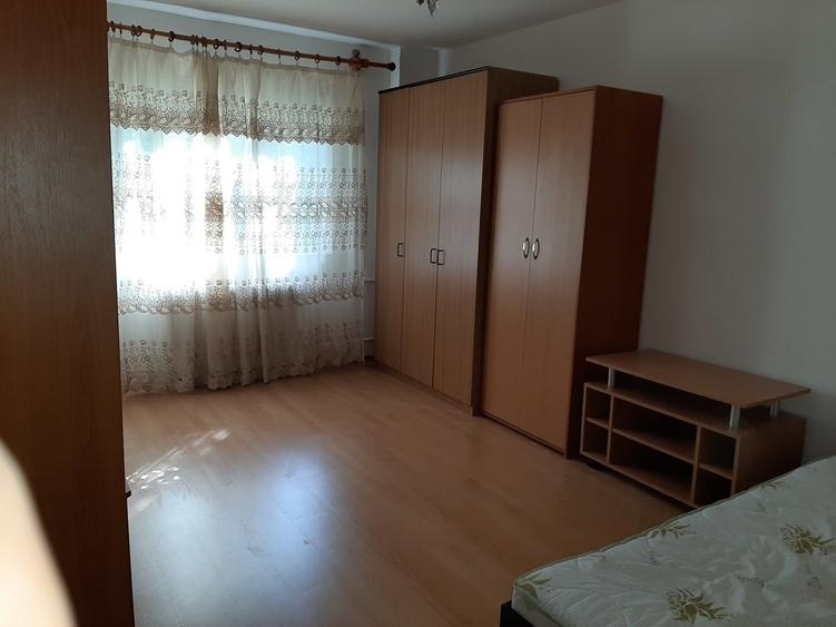 Garsonieră decomandată în Colentina